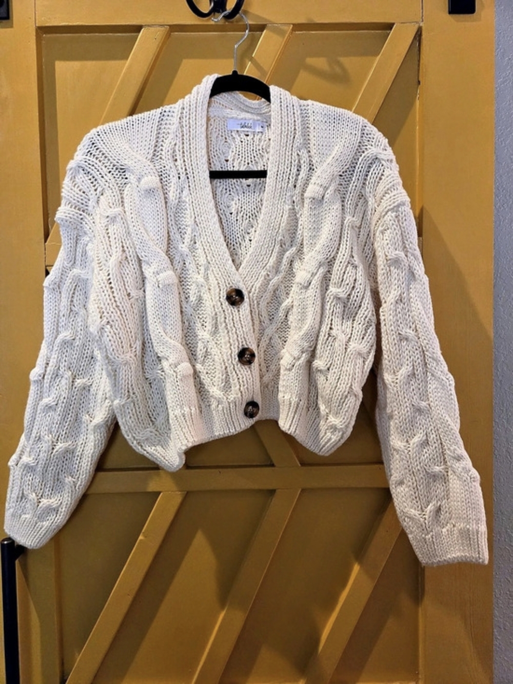 Talulah Cable Knit Cardigan in Cream Size Medium